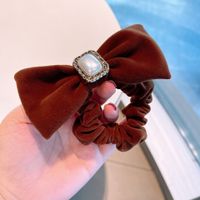 French Style Vintage Velvet Bowknot Headband Headwear Female Temperament Bun Headband Elegant Large Intestine Hair Ring Autumn And Winter Female sku image 2