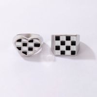 Hip-hop Simple Ring Black And White Heart Geometric Checkerboard Ring Two-piece main image 8