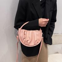 2021 New Personality Semicircle Saddle Bag Fashion One-shoulder Messenger Bag Fold Cloud Bag main image 3