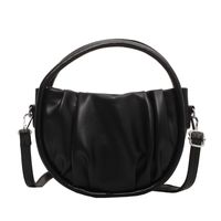 2021 New Personality Semicircle Saddle Bag Fashion One-shoulder Messenger Bag Fold Cloud Bag sku image 2