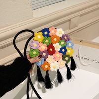 New Fashion Hand-woven Small Flower Messenger Bag main image 3