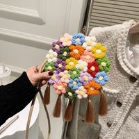 New Fashion Hand-woven Small Flower Messenger Bag main image 4