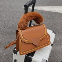 European And American Fashion Heart Lock Small Square Plush Handbag Messenger Bag main image 4