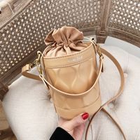 Portable Small Bag Autumn And Winter 2021 New Texture Messenger Bucket Bag main image 3