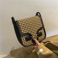 Retro Frosted Messenger Bag Fashion Trendy One-shoulder Personality Small Square Bag main image 1