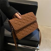 Pure Color Design Bag Fashion Trendy Rhombus Chain Messenger Bag One-shoulder Small Square Bag main image 3