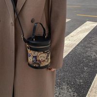 New Trendy Personality Fashion Simple Shoulder Messenger Bag Bucket Bag main image 3
