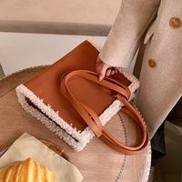 Large-capacity Plush Tote New Fashion One-shoulder Frosted Handbag main image 5