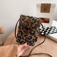 Retro Rhomboid Mobile Phone Bag New Trendy Leopard Fashion Single Shoulder Messenger Bag main image 1