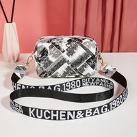 Trend Fashion Comic Paint Letter Shoulder Strap Crossbody Lock Buckle Single Shoulder Bag main image 2