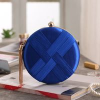 Le Nouveau Sac De Dîner Rond Sac De Robe Tissé Pendentif De Mode Petit Sac Carré Sac Diagonal main image 1