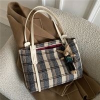 Large Capacity New Trendy Korean Plaid Shoulder Bag Texture Tote Bag sku image 4