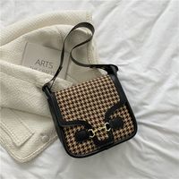 Retro Frosted Messenger Bag Fashion Trendy One-shoulder Personality Small Square Bag sku image 2