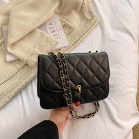 Fashion One-shoulder Chain Bag Zipper Pocket Personalized Rhombus Bag sku image 3