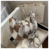 Simple Lattice Small Bag Winter Chain Female Bag Casual Shoulder Messenger Bag sku image 1