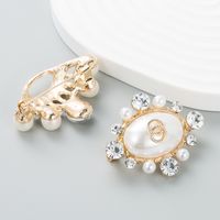Nouveaux Accessoires Coréens Simples De Broche De Diamant De Couronne De Perle En Gros main image 3