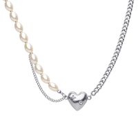 New Retro Pearl Simple Stitching Pearl Chain Heart Pendant Necklace main image 5