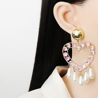 Creative Heart-shaped Water Drop Pearl Shape Female Stud Earrings main image 3