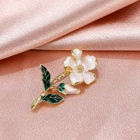 White Flower Brooch Korean Version Of Simple Gardenia Brooch main image 5