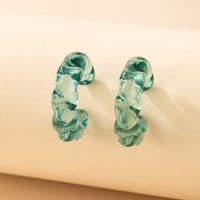 Retro Resin Geometric Candy Green Twisted C-shaped  Earrings main image 3