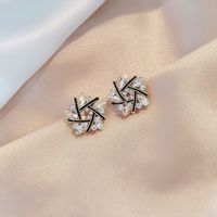 Lady Snowflake Exquisite Temperament Diamond Petal Earrings main image 2