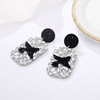 Frosted Three-dimensional Magpie Fun Printing Earrings Creative Animal Embossed Earrings main image 3