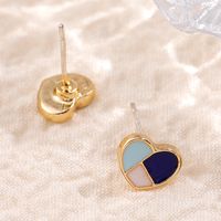 Fashionable And Exquisite Blue Heart-shaped Women's Charm Stud Earrings main image 3