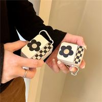 Checkerboard Black Flower Mirror Earphone Protective Shell main image 4