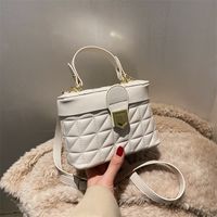 Korean Embroidered Thread Rhombic Bucket Bag Messenger Handbag main image 1