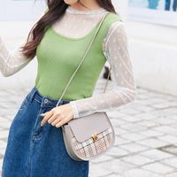 Korean Fashion 2021 Semi-circle Bag Check Pattern Stitching Shoulder Bag main image 5