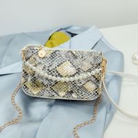New Street Trend Snake Pattern Square Pearl Portable Messenger Shoulder Bag sku image 3