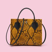 2021 Fashion Women's Bag Trend Snake Pattern Solid Color Practical Shoulder Bag sku image 4