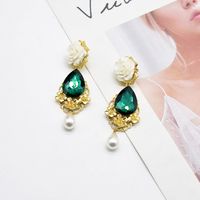 Baroque Retro Emerald Earrings White Porcelain Flower Pearl Pendant Long Earrings main image 1