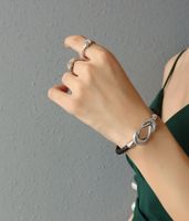 Einfaches Armband Aus Titanstahl Mit Ovaler Schnalle sku image 3