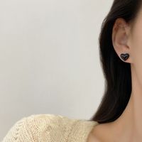 S925 Silver Needle Love ، مسمار الأذن النسائية متعددة الاستخدامات ، تصميم بسيط ، أقراط عتيقة ، صغيرة ، شخصية ، أذنين بالجملة main image 5