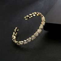 Fashion Copper-plated Gold Heart-shape Bracelet Micro-inlaid Zircon Jewelry main image 3
