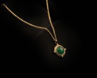 Retro Palace Green Agate Semi-precious Stone Relief Titanium Steel Necklace main image 6