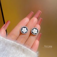Fashion Pearl Camellia New Trendy Autumn And Winter Niche Earrings sku image 1