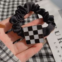 Schwarz-weißer Koreanischer Kopfschmuck Mit Schachbrettmuster sku image 10