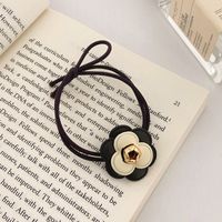 Autumn New Knotted Thin Rubber Band Pu Leather Camellia Hair Scrunchies main image 5