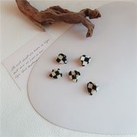 Korean Small Catch Clip Black And White Plaid Acrylic Hairpin main image 5