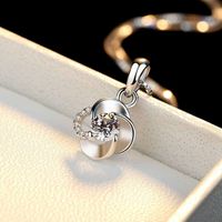 Four-leaf Clover Rotating Pendant Fashion Simple Crystal Clavicle Chain Jewelry Wholesale main image 3