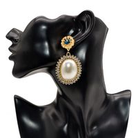 European And American Retro Flashing Diamond Big Pearl Earrings Wholesale main image 3