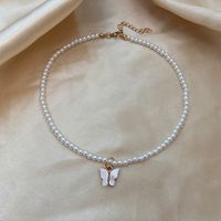 New Creative Simple Butterfly Pendant Pearl Alloy Necklace Wholesale sku image 1