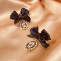 Korean Retro Fabric Bow Pearl Earrings Temperament Fashion Earrings main image 4
