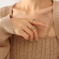 Fashion Creative Peach Heart Checkerboard Titanium Steel 18k Real Gold Plated Ring main image 2