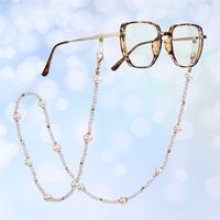 Retro Simple Pearl Mask Chain Hanging Neck Glasses Chain Irregular Rice Bead Mask Rope Hanging Chain Necklace main image 2