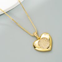 Fashion Ocean Heart Hollow Round Pendant Copper Gold-plated Inlaid Zircon Heart-shaped Necklace main image 5