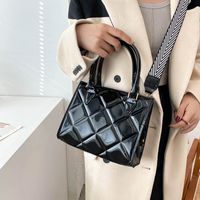 Fashionable Embroidered Thread Wide Shoulder Strap New Rhombus Portable Messenger Bag main image 1