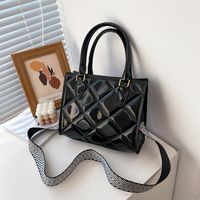 Fashionable Embroidered Thread Wide Shoulder Strap New Rhombus Portable Messenger Bag main image 5